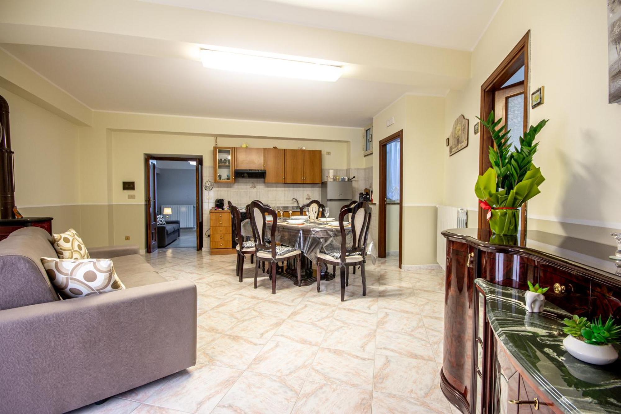Etna Sunshine Apartments 林瓜格洛萨 外观 照片