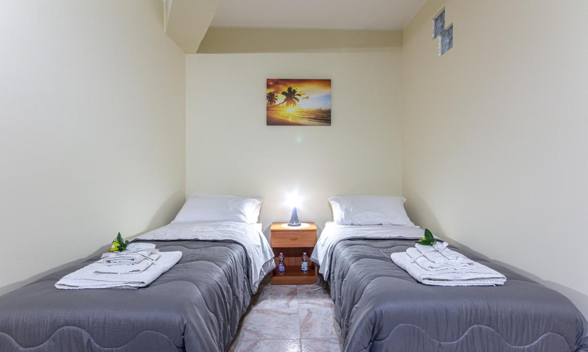 Etna Sunshine Apartments 林瓜格洛萨 外观 照片